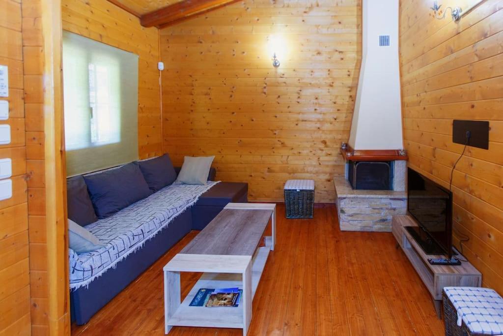 Wooden House In Ioannina Apartamento Exterior foto