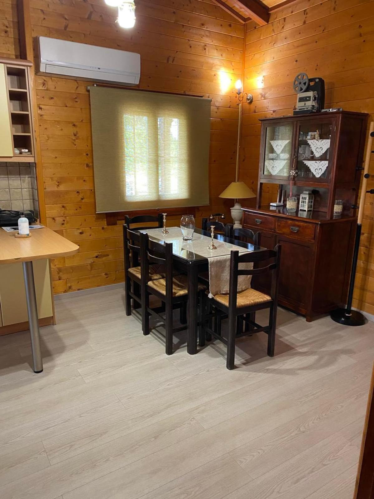 Wooden House In Ioannina Apartamento Exterior foto