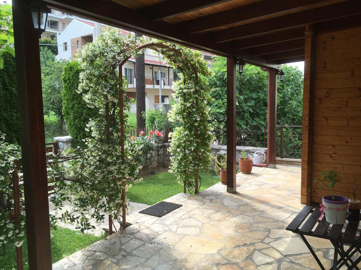 Wooden House In Ioannina Apartamento Exterior foto
